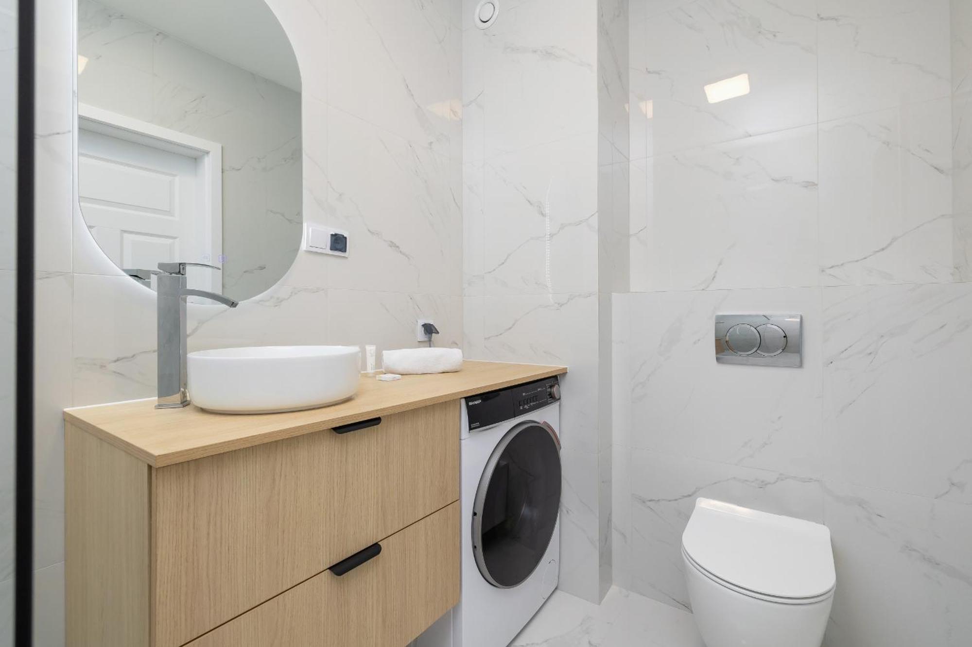Krowoderska Apartment With Balcony Near City Center By Rent Like Home Krakov Exteriér fotografie