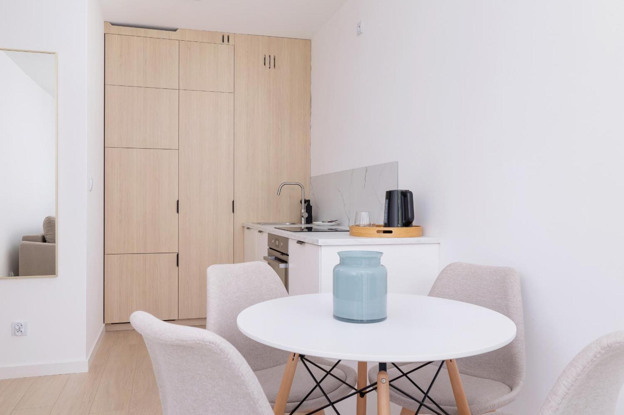 Krowoderska Apartment With Balcony Near City Center By Rent Like Home Krakov Exteriér fotografie