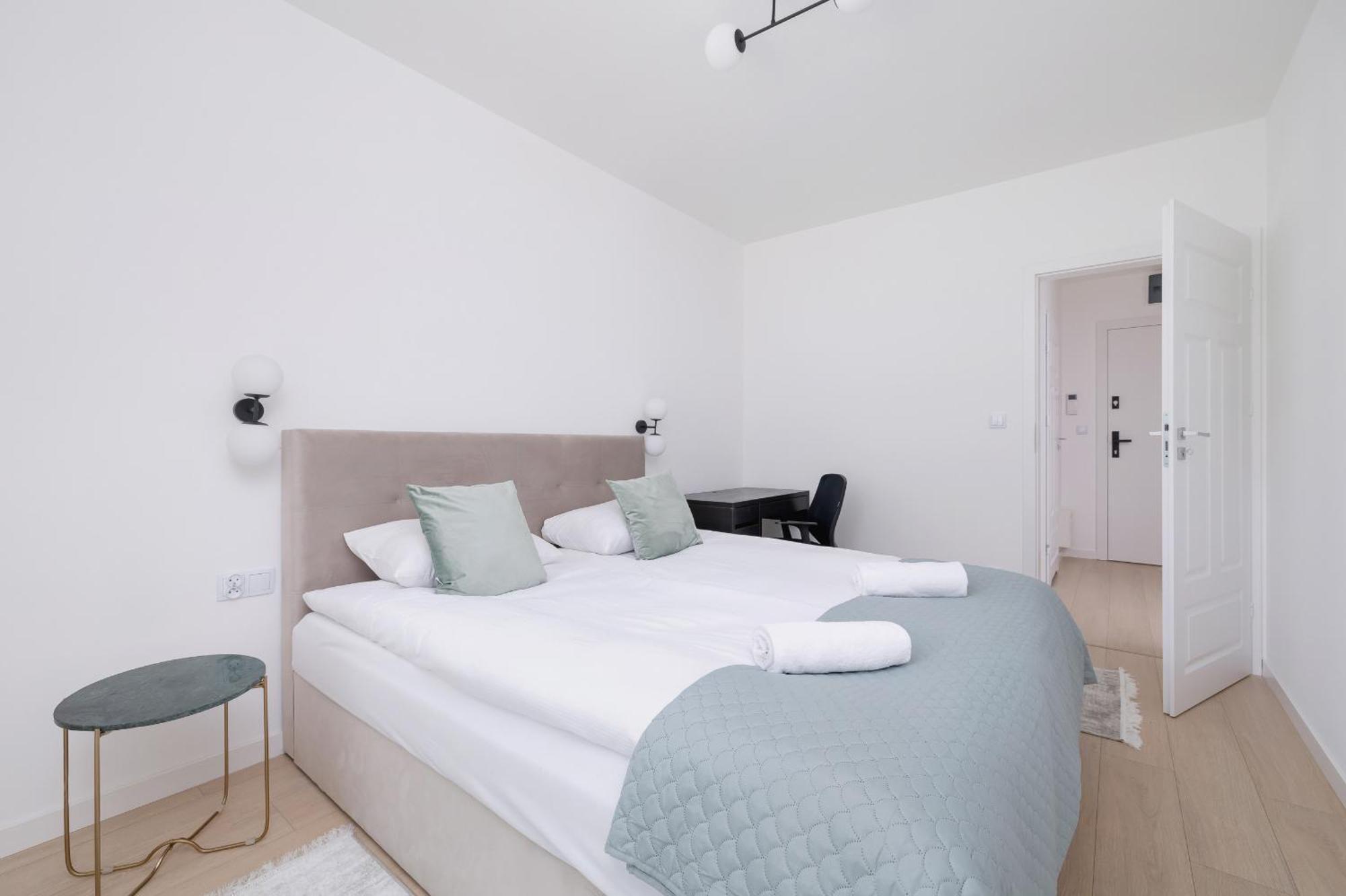 Krowoderska Apartment With Balcony Near City Center By Rent Like Home Krakov Exteriér fotografie